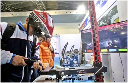 虛拟仿真(zhēn)實(shí)訓室